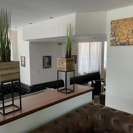 Paradise In The Mountain * Banszko