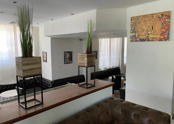 Paradise In The Mountain * بانسكو