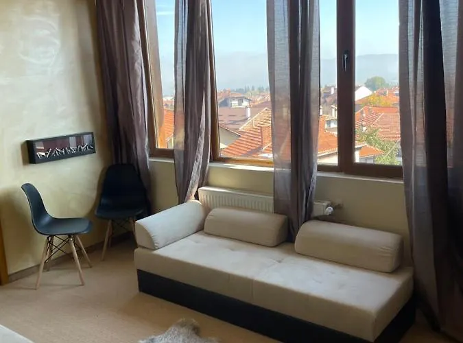 Paradise In The Mountain بانسكو