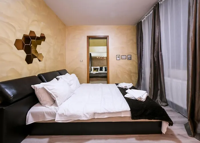 Paradise In The Mountain * بانسكو