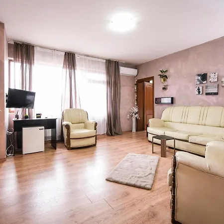 Otel Paradise In The Mountain *