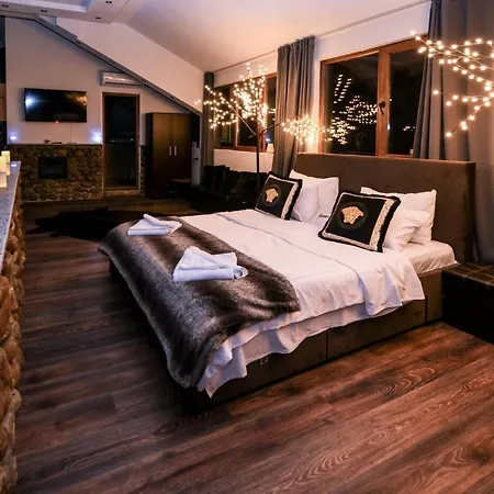 Family Lift Hotel