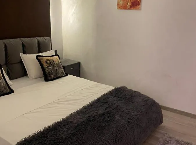 Paradise In The Mountain Отель Банско