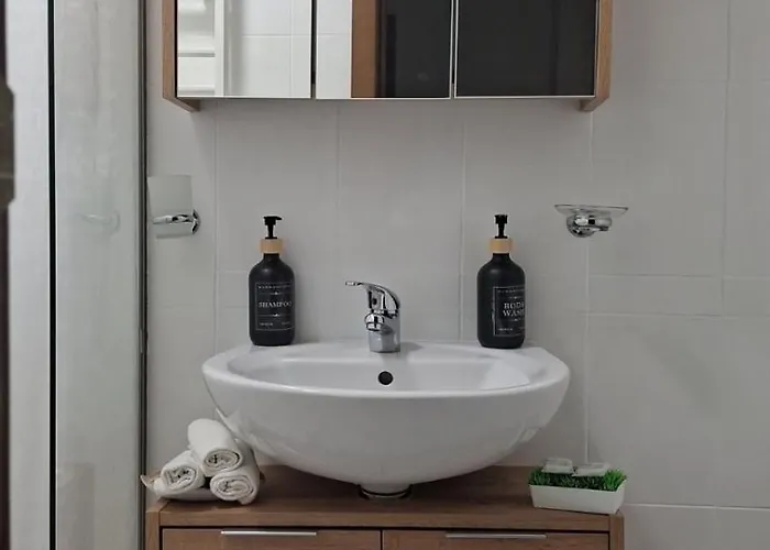 Paradise In The Mountain *